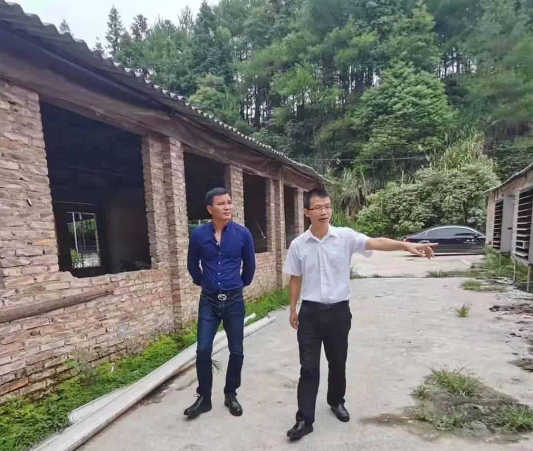 乌铅村的新领导引领变革之路